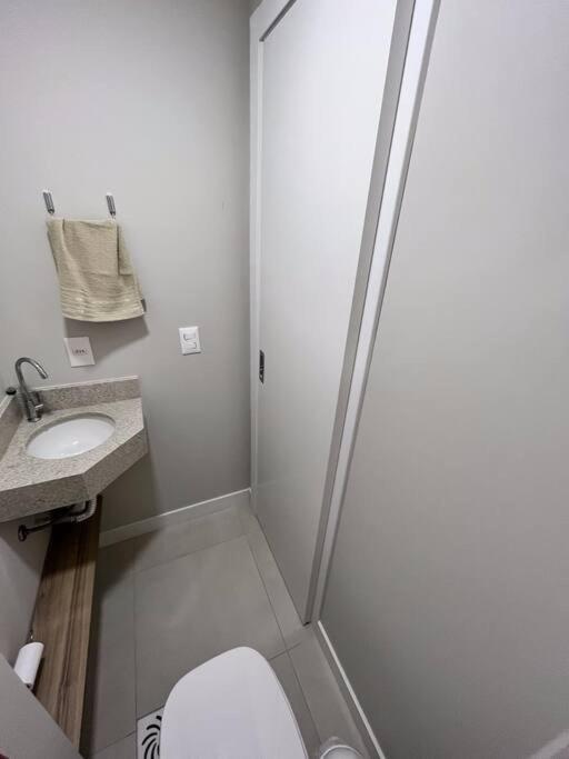 Apartamento 2 Suites Com Piscina E Churrasqueira, Ao Lado Da Ufsc Florianopolis Ngoại thất bức ảnh